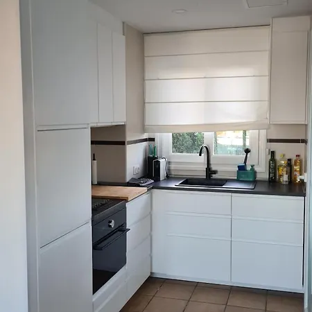 Apartment Moderne Penthouse-whg Am Hafen Von / Wlan, Klimaanlage, Pool